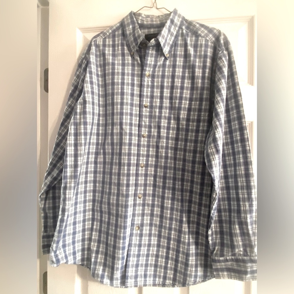 Covington men’s plaid size Large long sleeve shirt.
